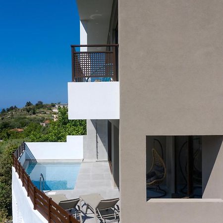 O-Cyanea Villa With Heated Pool Kournas Bagian luar foto
