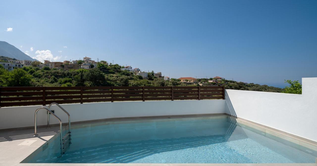 O-Cyanea Villa With Heated Pool Kournas Bagian luar foto